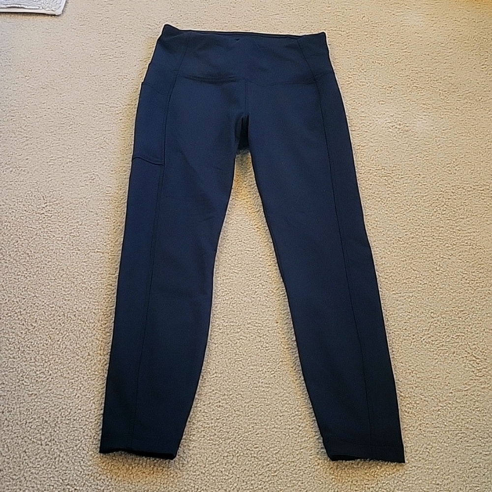 Columbia women's black 7/8 leggings. heavier winter material
